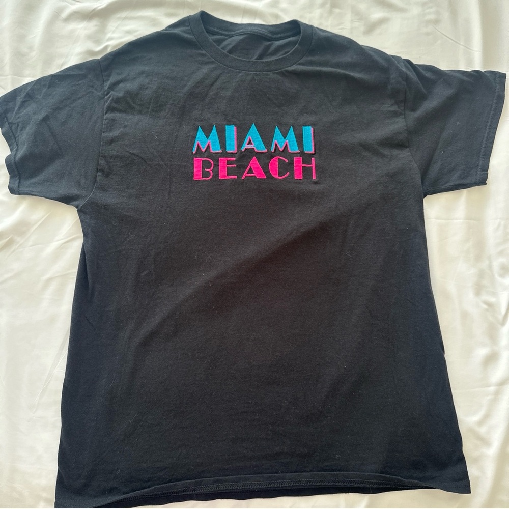 Miami Beach Embroidered Pink Blue Black Short‎ Sleeve Shirt Men's Medium